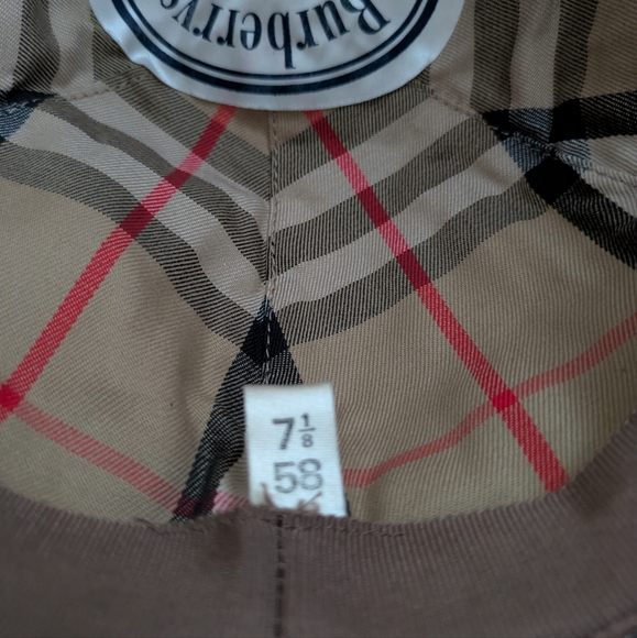 Burberry Vintage Bucket Hat | M - Picture 5 of 7